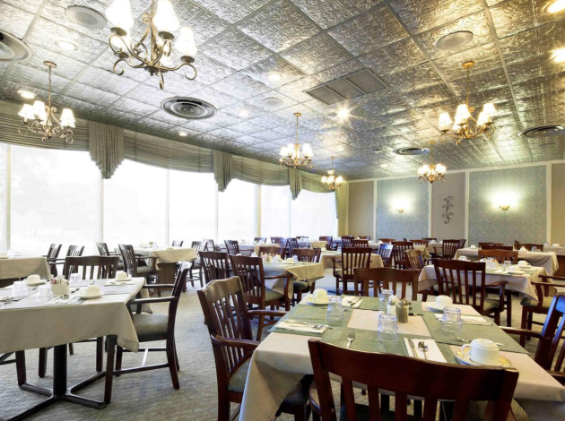 Chatham Retirement Resort dining area